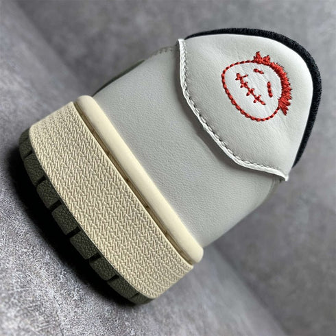 AIR JORDAN - AIR JORDAN 1 LOW OG WMNS "Travis Scott - Olive" - Hanorio