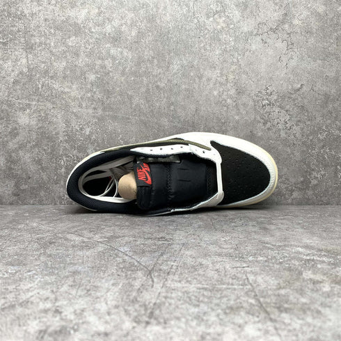 AIR JORDAN - AIR JORDAN 1 LOW OG WMNS "Travis Scott - Olive" - Hanorio