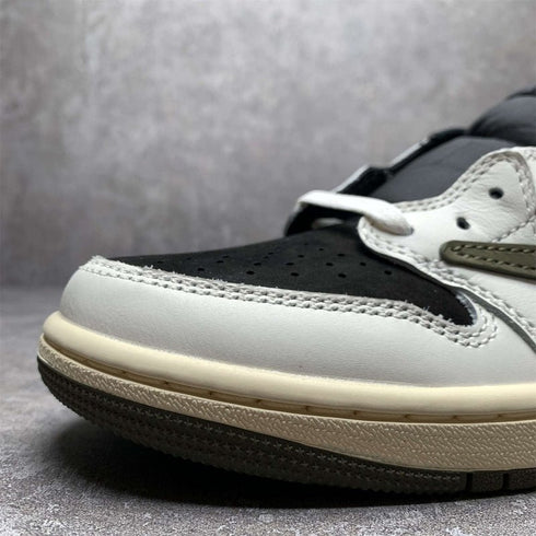 AIR JORDAN - AIR JORDAN 1 LOW OG WMNS "Travis Scott - Olive" - Hanorio