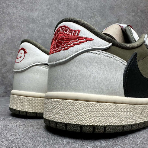 AIR JORDAN - Air Jordan 1 "Travis Scott - Medium Olive" - Hanorio