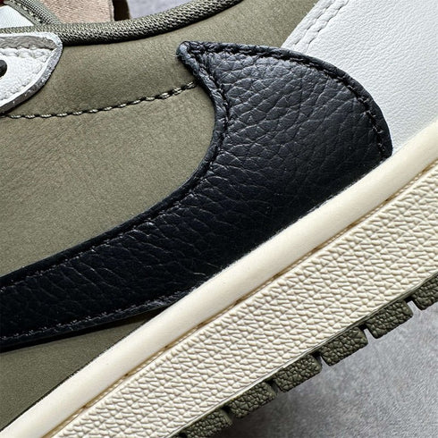 AIR JORDAN - Air Jordan 1 "Travis Scott - Medium Olive" - Hanorio