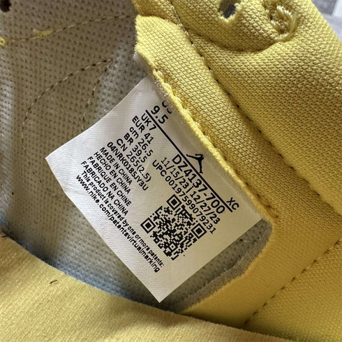 AIR JORDAN - JORDAN 1 RETRO LOW OG WMNS "TRAVIS SCOTT - CANARY" - Hanorio