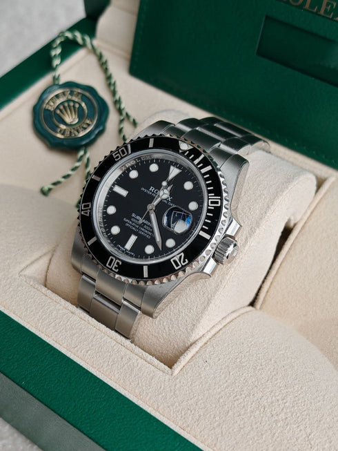 ROLEX - Rolex Submariner Black Date 40mm - Hanorio