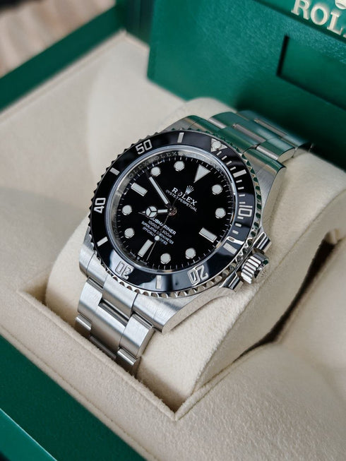 ROLEX - Rolex Submariner Black No - Date 41mm - Hanorio