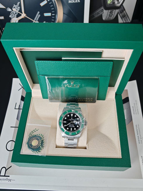 ROLEX - Rolex Submariner "Starbucks" Date Green - Hanorio