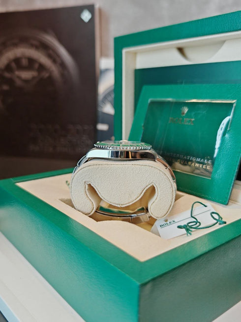 ROLEX - Rolex Submariner "Starbucks" Date Green - Hanorio