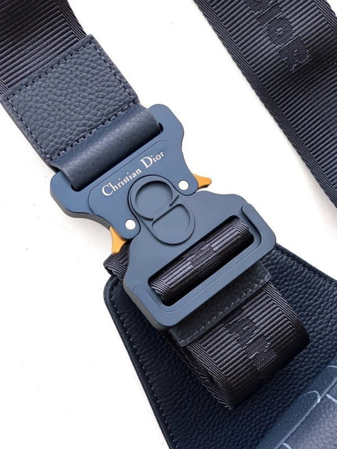 DIOR - Sac Saddle Dior Gravity Outline bleu marine - Hanorio