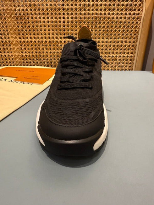 LOUIS V. - Sneaker LV Runner Tatic Black/white - Hanorio