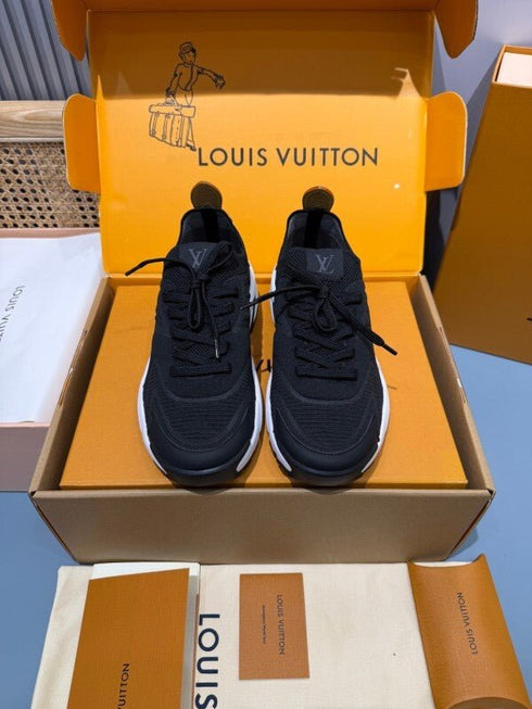 LOUIS V. - Sneaker LV Runner Tatic Black/white - Hanorio