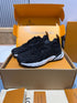 LOUIS V. - Sneaker LV Runner Tatic Black/white - Hanorio