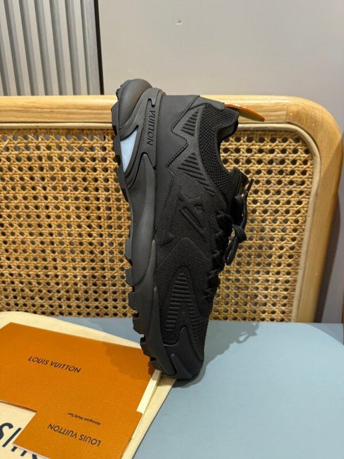 LOUIS V. - Sneaker LV Runner Tatic Full Black - Hanorio