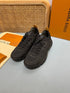 LOUIS V. - Sneaker LV Runner Tatic Full Black - Hanorio