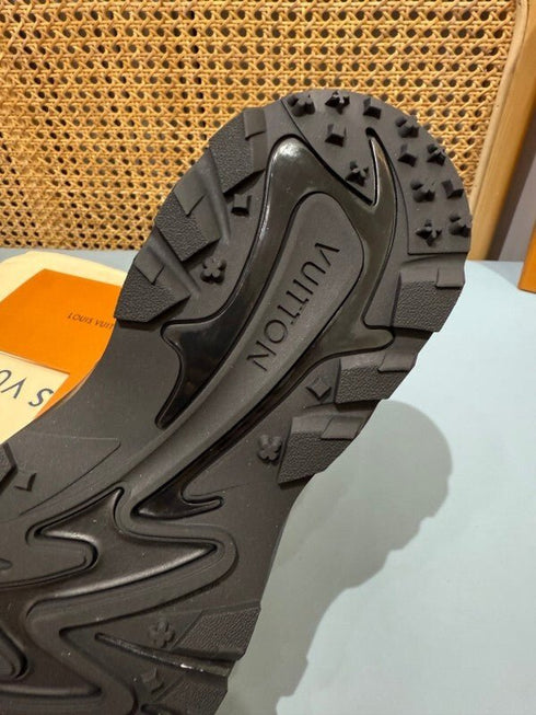 LOUIS V. - Sneaker LV Runner Tatic Full Black - Hanorio