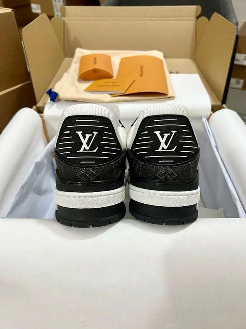 LOUIS V. - Sneaker LV Trainer – Noir & Denim Monogram - Hanorio